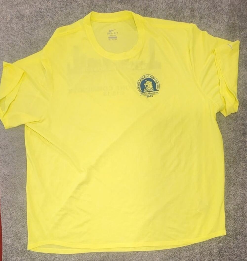 Adidas 2013 Boston Marathon 117th Runner Shirt - Yellow w/Blue logo - Men XXL